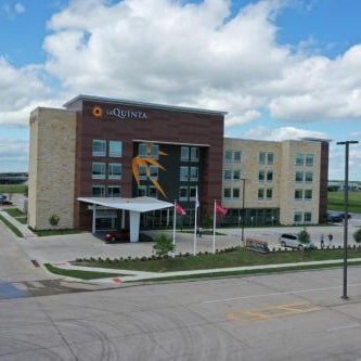 La Quinta Inn & Suites by Wyndham Terrell Thumbnail