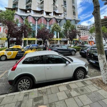 MAK Apartments