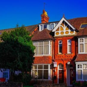 OYO Lonsdale Guest House