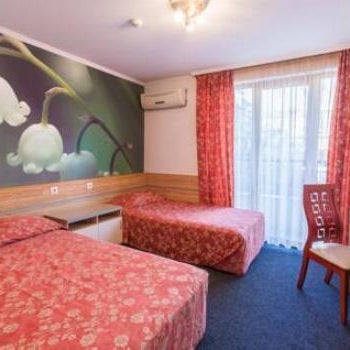 Семеен Хотел Опера Thumbnail