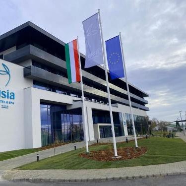Tisia Hotel & Spa