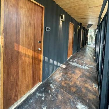 Hotel Oxú & Gampling Solo adultos Thumbnail