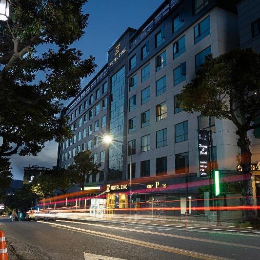 Hotel Zinc Thumbnail