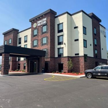 Cobblestone Hotel & Suites - Little Chute Thumbnail