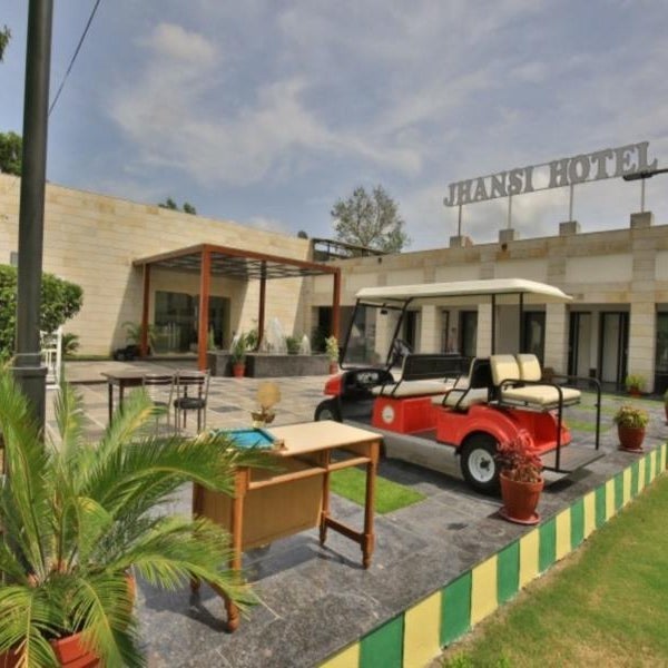 Jhansi Hotel