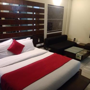 Hotel Samrat, Kolhapur