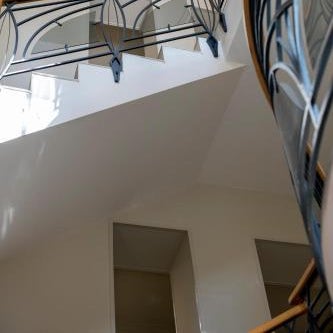 Hotel Piano Thumbnail