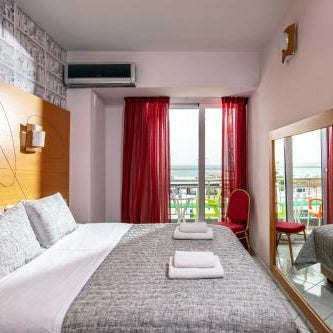 City Life Port Hotel 