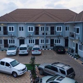 Ekulu Apartments Thumbnail