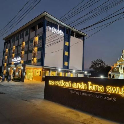 The charlotte smart hotel lopburi