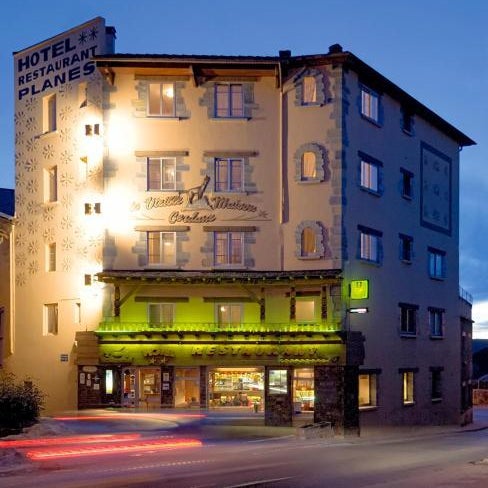 Logis Hotel Restaurant Planes
