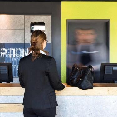 ibis budget Orly Chevilly Tram 7 Thumbnail