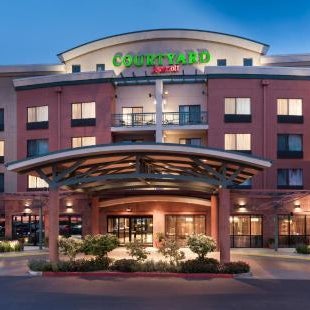 Courtyard by Marriott Los Angeles Burbank Airport Thumbnail