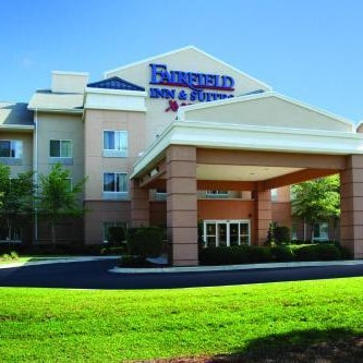 Fairfield Inn & Suites by Marriott Charleston North/University Area Thumbnail