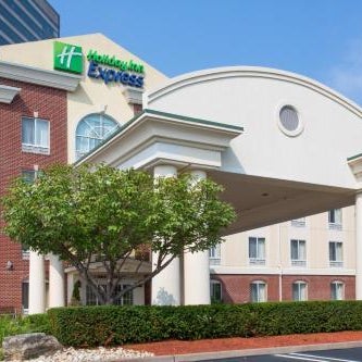 Holiday Inn Express Tower Center New Brunswick By IHG Thumbnail
