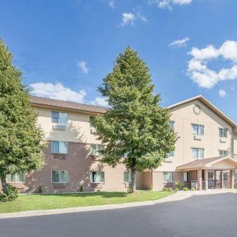 Baymont by Wyndham Holland Thumbnail
