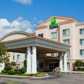 Holiday Inn Express & Suites Concord By IHG Thumbnail