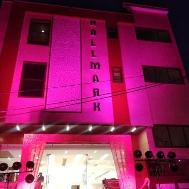 Hotel Hallmark