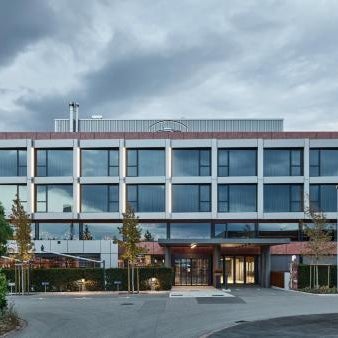 Autohalle Hotel