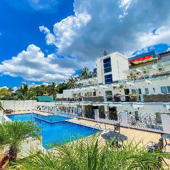 Tagaytay Hotel SixB