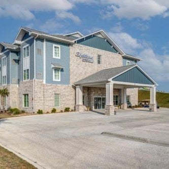 Lighthouse Suites - Best Western Signature Collection Thumbnail