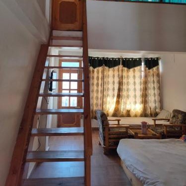 hotel Bhrigu