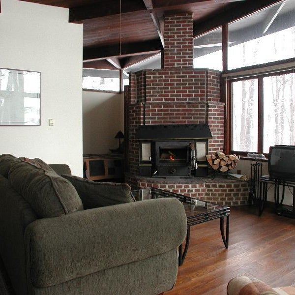 Huddleson Court Thumbnail