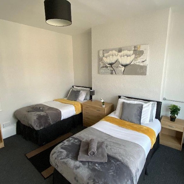 OYO Tudor Lodge - Redcar Beach