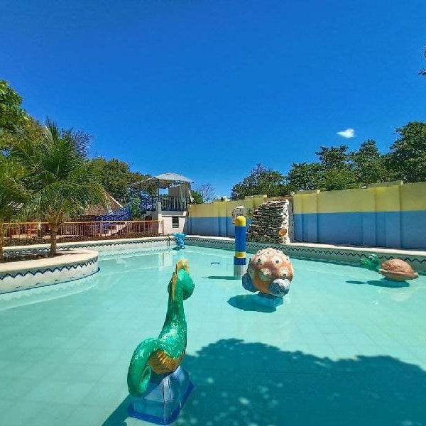 RedDoorz at Villa Asela A Garden Resort Cordova FORMER RedDoorz Near Gaisano Grand Cordova