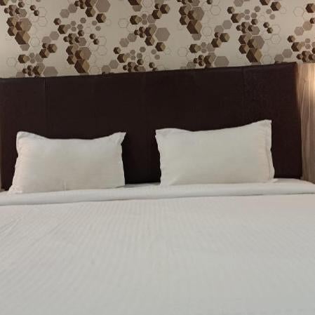Hotel Vip Square