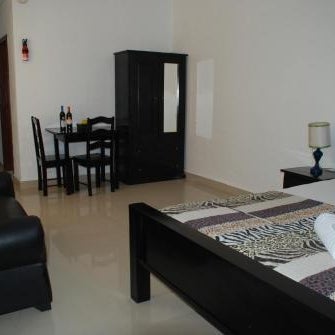 Hotel Coastalbay 2 & Golf Cart Rental