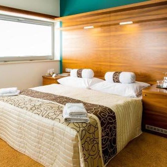 Restaurant & Design Hotel Noem Arch