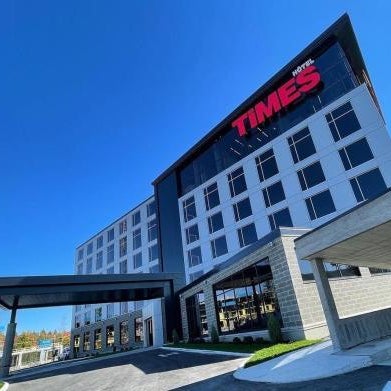 Grand Hotel TiMES Blainville-Mirabel Thumbnail
