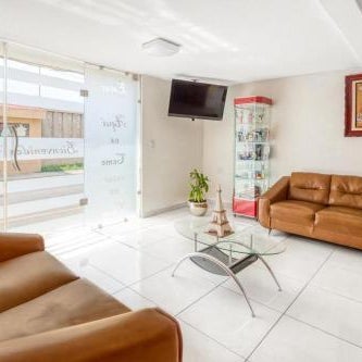 OYO Hotel Familiar Tollan Thumbnail