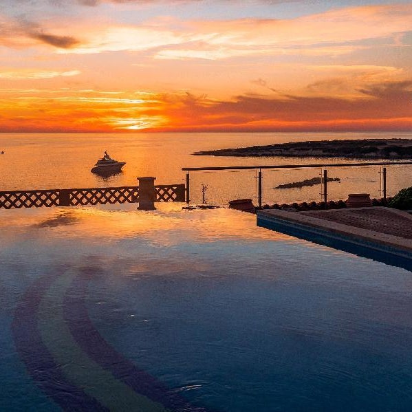 Coral Beach Hotel and Resort Thumbnail