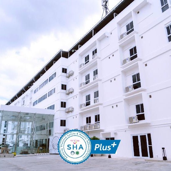 The White Hotel By Charoensri