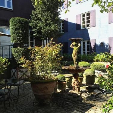 Villa Provence Thumbnail