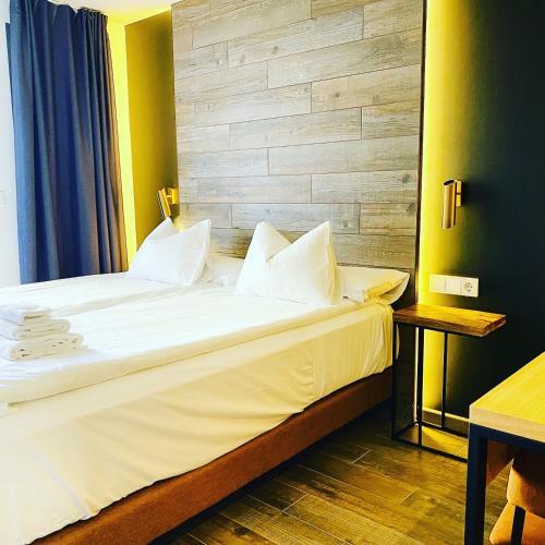 Pou by Seaward Suites