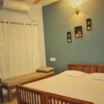 High Island Homestay Thumbnail