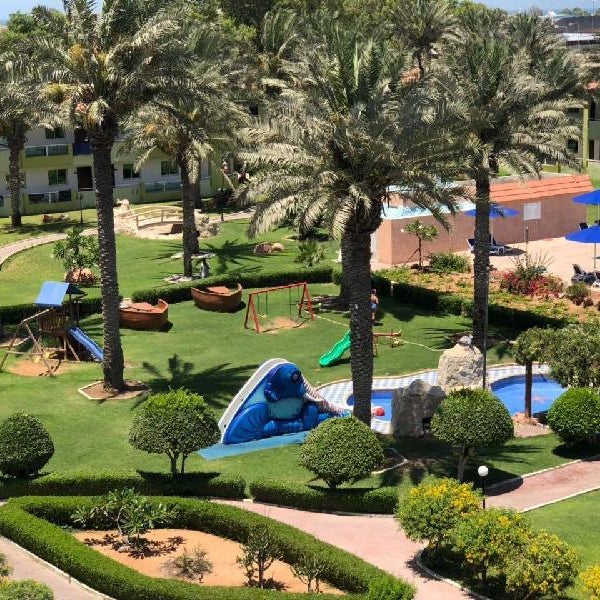 Flamingo Beach Hotel