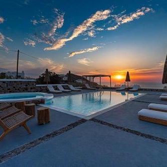 Symmetry Suites Thumbnail
