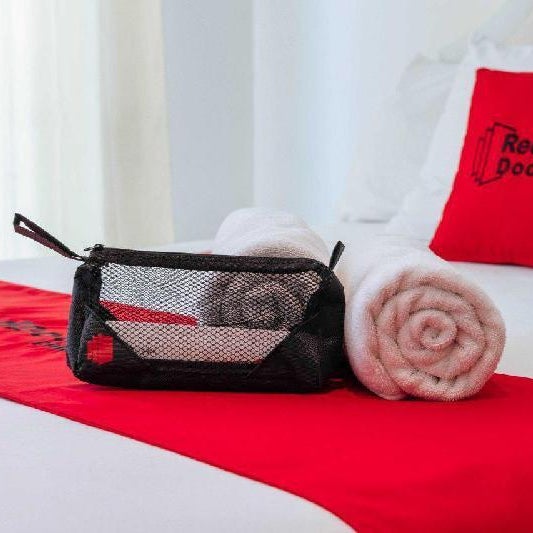 RedDoorz @ Jalan Gajah Mada Medan 2 Thumbnail