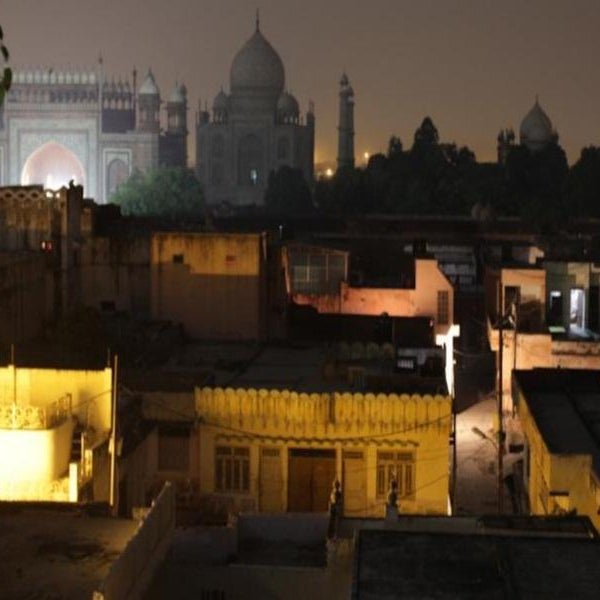 Hotel Kamal ( Nearest to Taj Mahal )