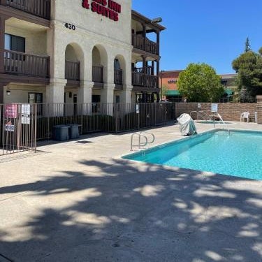 EZ 8 Motel Palmdale Thumbnail