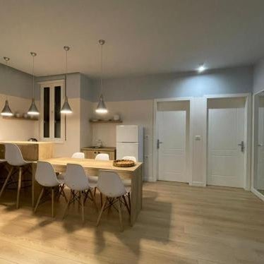 Elegant Apartment - Beachside Riviera NEW