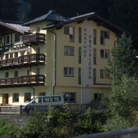 "Quality Hosts Arlberg" Hotel-Gasthof Freisleben