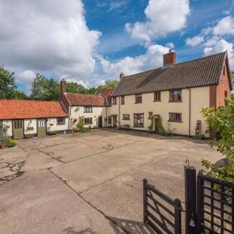 Valley Farmhouse, Westhall