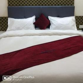 Vadpadraka Hotel And Resort