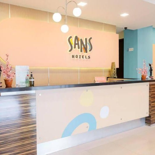 Super OYO Townhouse OAK Hotel Fiducia Serpong Thumbnail