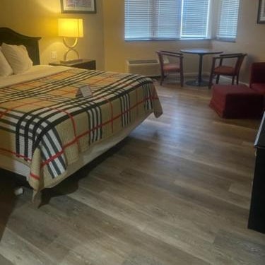 Apm Inn & Suites Thumbnail